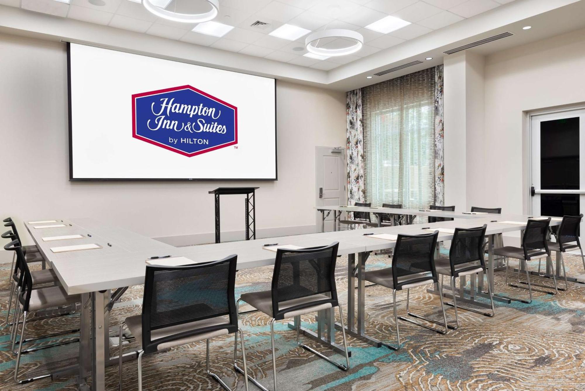 Hampton Inn & Suites Atlanta Buckhead Place Ngoại thất bức ảnh